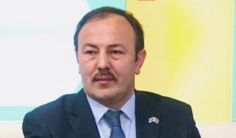 Bakıda Özbək Parkı, Qarabağda Uluğbəy Məktəbi