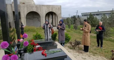 Aprel şəhidinin xatirəsi anılıb