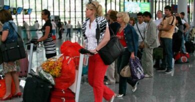 Rusiyadan Azərbaycana gələn turistlərin sayı azalıb?