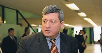 Sabiq nazirdən Rusiyadakı azərbaycanlılara çağırış: “Qanunsuz hərəkətləri video ilə qeydə alın”