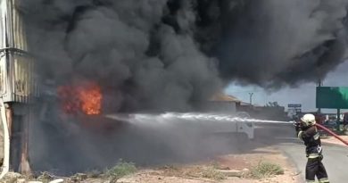 “Sədərək” ticarət mərkəzindəki yanğın yenidən şiddətlənib